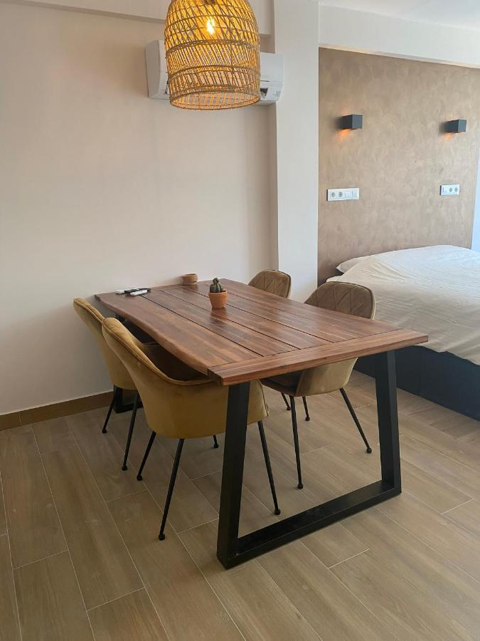 Studio Don Jim Family, Beautiful Luxurious New Studio Near Arenal Beach Шабія Екстер'єр фото
